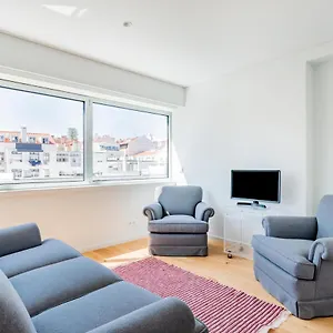 Estrela Modern Flat @ Infante Santo , Lisboa Portugal
